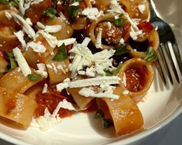 gustiamo pasta alla norma calamari faella corbarino tomatoes