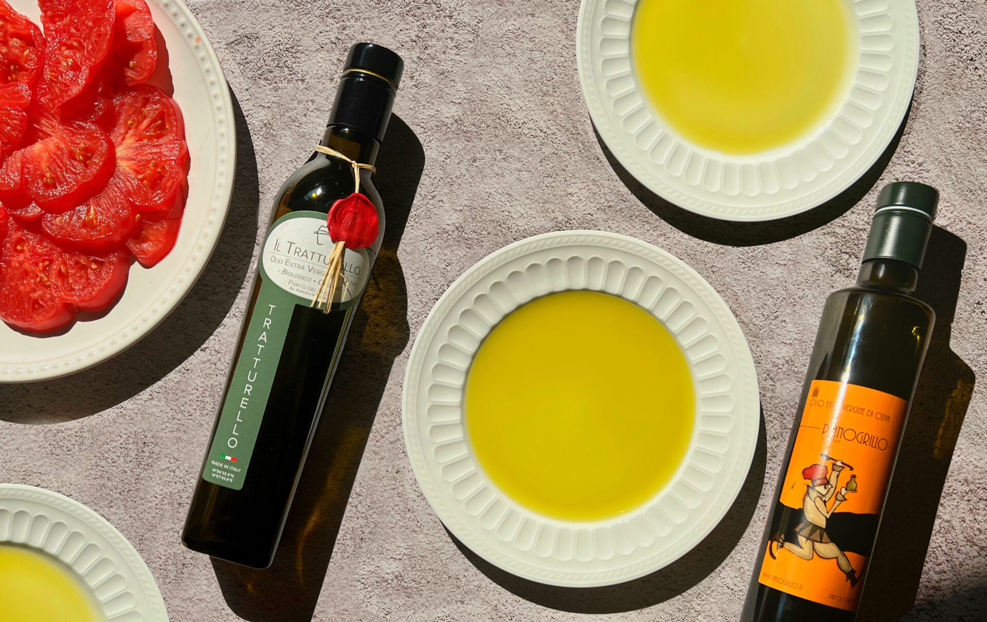 Extra Virgin Olive Oil Il Tratturello from Parco dei Buoi in Molise and Pianogrillo from Sicily